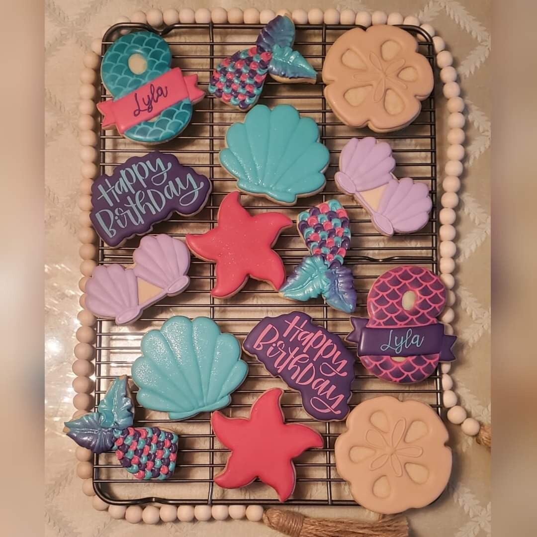 Shell Bra Cookie Cutter